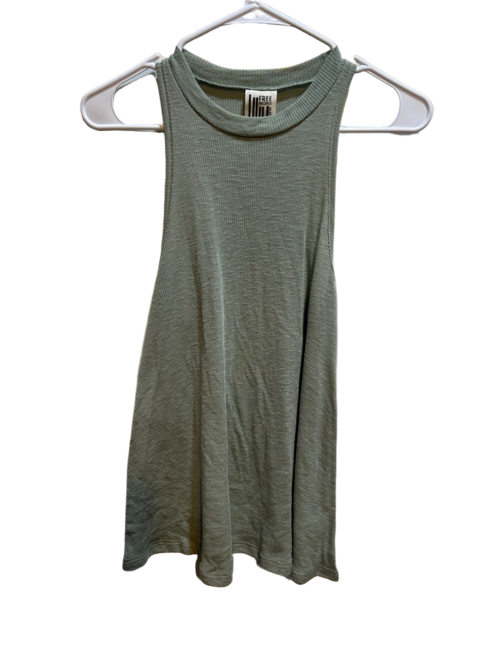 🐣Free People Light Sage Ribbed Tank size S.P GUC